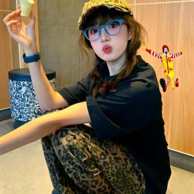 上三休四，员工怕我破产偷偷加班